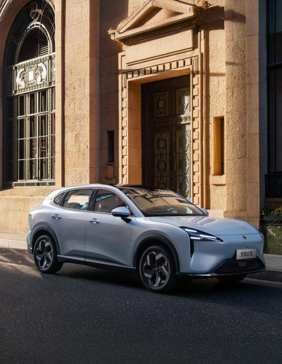 俊雅之名共鸣心声，宝骏云海限量版诠释人车共创美学