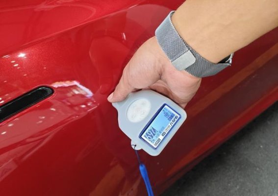 十万出头圆梦特斯拉——2021款红色Model 3一手车详解