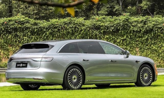 享界S9T：旅行车的新标签能否打动消费者？