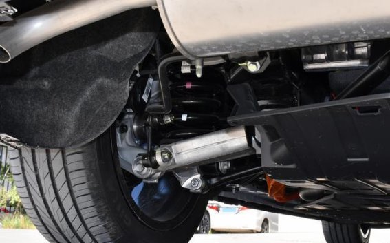 2026款深蓝L07：融合智能与动力，科技感十足的家用中型车