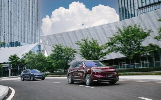 全新问界M7：科技与美学的完美融合