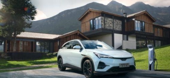 极狐新阿尔法T5：暑期长途自驾的全能之选