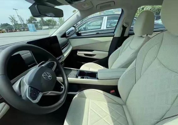 全新大众速腾L与凌渡L对比：焕新设计与性能升级，谁能更胜一筹？