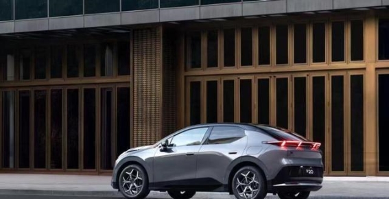 领克Z20：年轻人的潮玩伙伴，动静之间的生活新方式