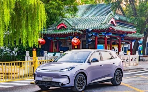 极狐T1：一款颠覆传统的A0级电动汽车