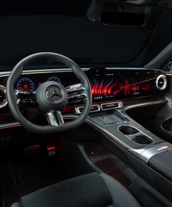 全新奔驰GLC纯电版实车亮相 豪华与科技兼备续航超650km