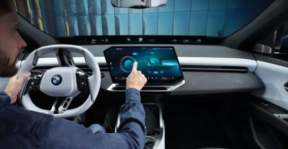 宝马重审CarPlay导航功能：车主更青睐原生系统