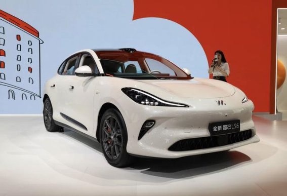 智己LS6改款上市：恒星增程系统与全新设计引领未来出行