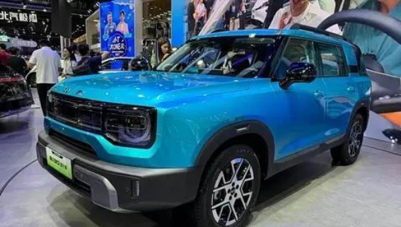 北京越野BJ30旅行家：硬派越野与智能混动的完美融合