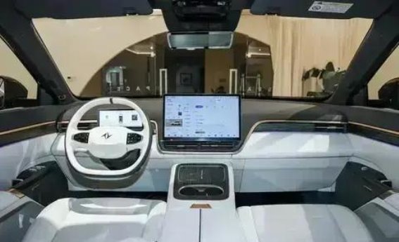 东风奕派008SUV：家用SUV的新选择，打造全家出行的理想伴侣