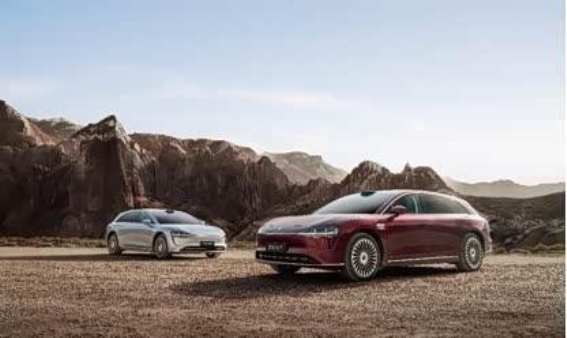 享界S9T：30万级豪华旅行车的市场新宠