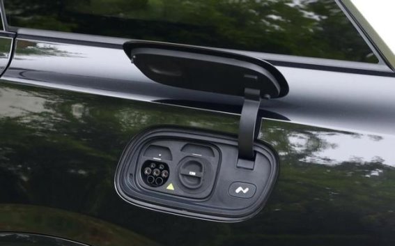 三款高端大三排SUV对比：乐道L90、问界M7、理想L8谁更值得首推？