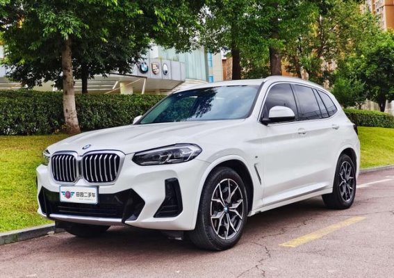 2023款宝马X3二手车购入分析：性能与豪华兼备，是否值得抄底？