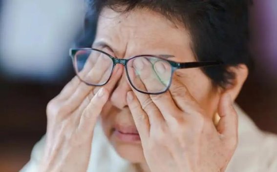 散步中出现的三大信号，可能预示心梗风险