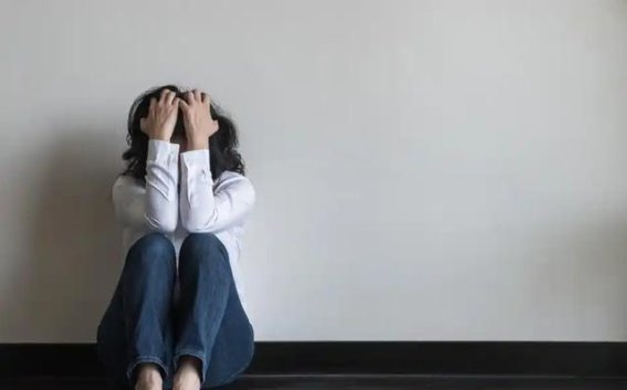 肠道菌群如何左右睡眠：科学揭秘失眠背后的隐形因素