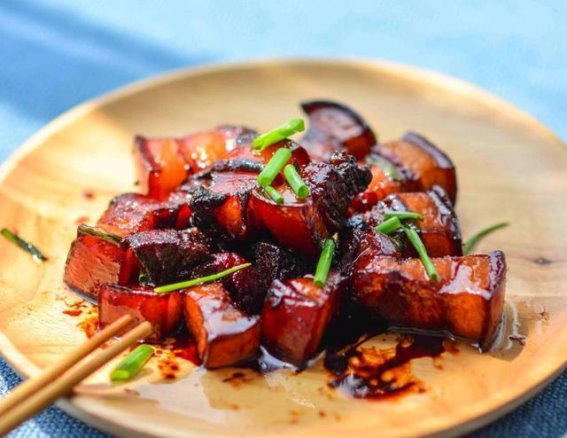 晚餐不当，血压早晨飙升？牢记“两不吃”，守护心脑血管