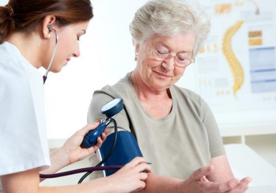 血栓悄然来袭，这三个早期信号你千万别忽视