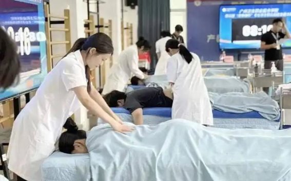 神经压迫痛的科学应对：轻度拉伸比暴力治疗更有效