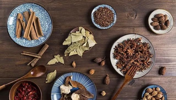 瓜子虽香却暗藏风险 这三类瓜子别再随意嗑