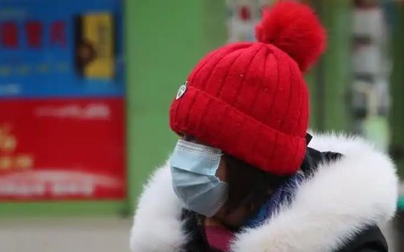 天冷时坚持戴帽子，身体会发生这4大变化