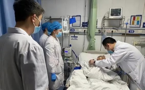 天冷时避免这7种行为，远离脑梗塞的风险