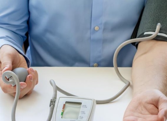 手脚不适或是血管堵塞的警示，千万别掉以轻心