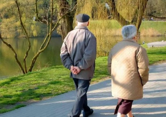 戒酒初期的四大误区，医生提醒千万别犯