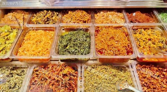 哈佛研究揭示：适量摄盐或有助延长寿命，控盐过度的风险不可忽视