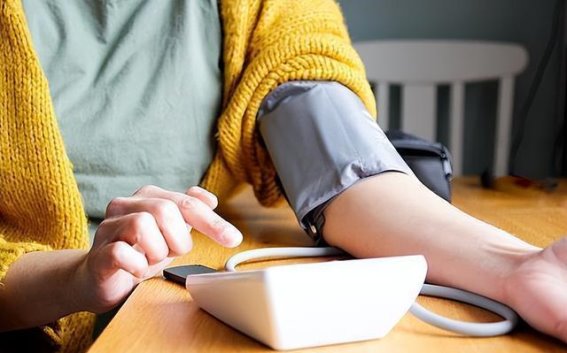 高血压的地区差异与应对策略：从饮食习惯到医疗保障