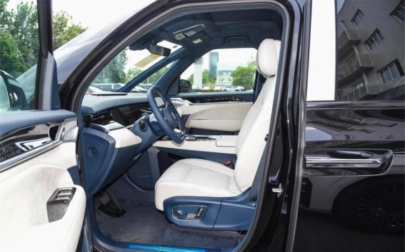 三代同堂家庭用车体验：极氪009半年使用感受与深度评测