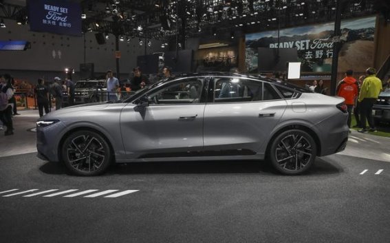 2026款蒙迪欧上市解析：外观微调，配置升级，市场前景如何？