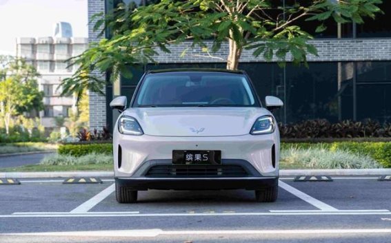 6万元预算购车对比：缤果S与极狐T1，哪个更具性价比？