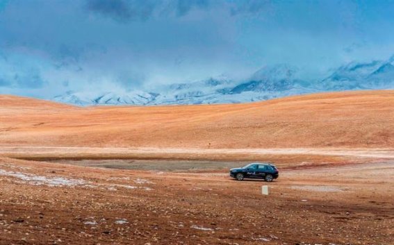 红旗HS6 PHEV：东方设计与硬核科技的完美结合