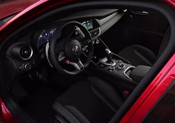 阿尔法·罗密欧四叶草Collezione版：经典的现代演绎