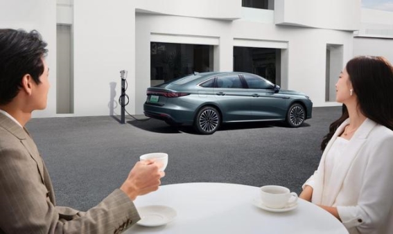 风云A8L：年轻家庭的新标杆，综合实力无可匹敌