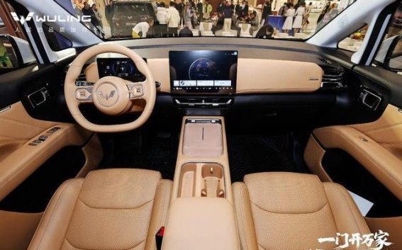 五菱星光730：家用MPV的全新选择