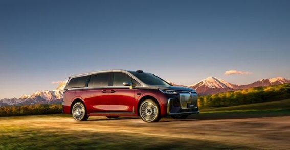 岚图梦想家：突破高端MPV市场的中国力量