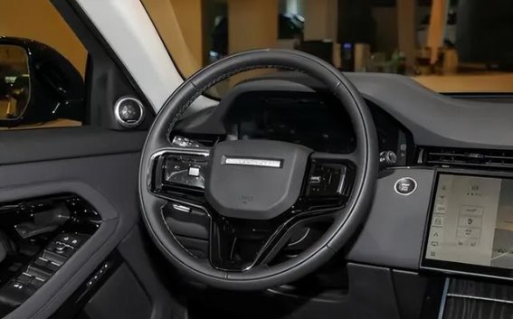 2026款路虎揽胜极光L：豪华与全地形驾控的完美结合