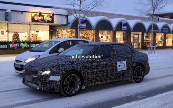 2027款宝马i3轿车正式路测，续航或超643公里