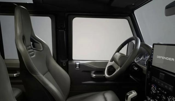 路虎卫士V8改装版：复古与现代完美融合的硬派越野之选