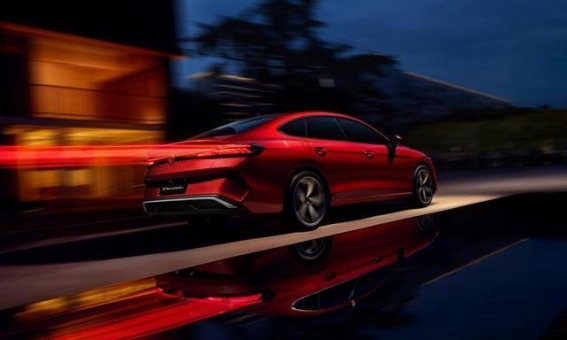 速腾L与凌渡L GTS：智能化革新与驾驶体验的对比