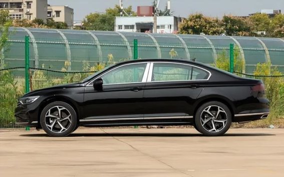 蒙迪欧与迈腾深度对比：20万级B级车该如何选择