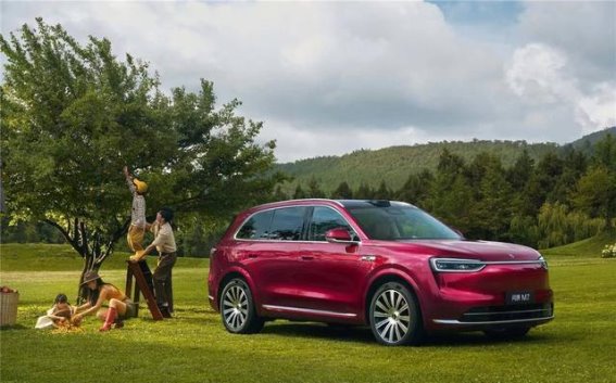 全新问界M7破2.5万销量开启体验为王新时代