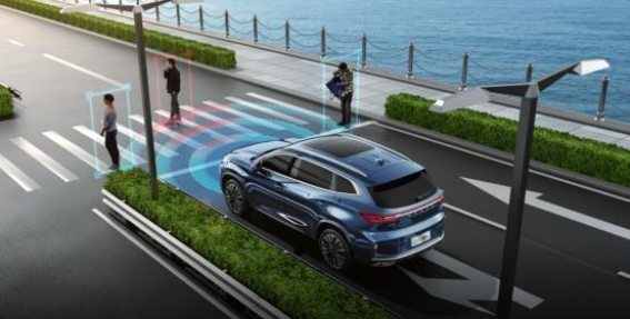 冬日出行守护 星途凌云曜夜版全方位安全体验