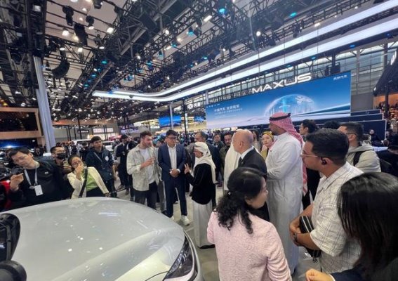 中国汽车新时代：销量高峰背后的全球产业重塑