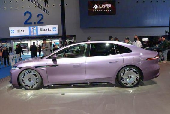 华为ADS 4.0首发，昊铂A800增程实力全解析