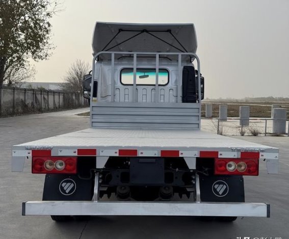 福田平板车选型攻略：2米与4米二车型运输应用解析