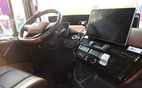 德龙X6000超凡旗舰：大马力燃气车引领长途运输新标准