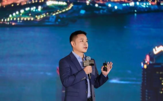 全面升级的智能出行体验 2025款小鹏X9正式发布