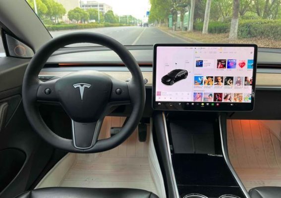 2020款特斯拉Model 3：一辆令人心动的智能电动轿跑
